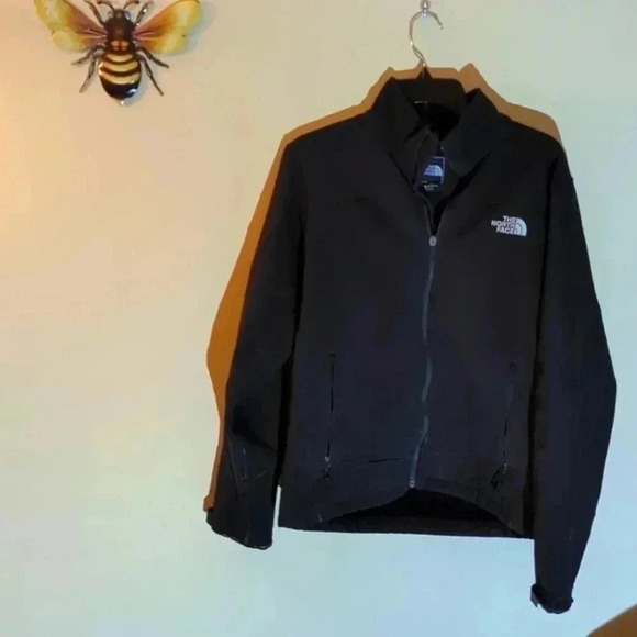 The North Face, heavy jacket, medium, black - Picture 1 of 9